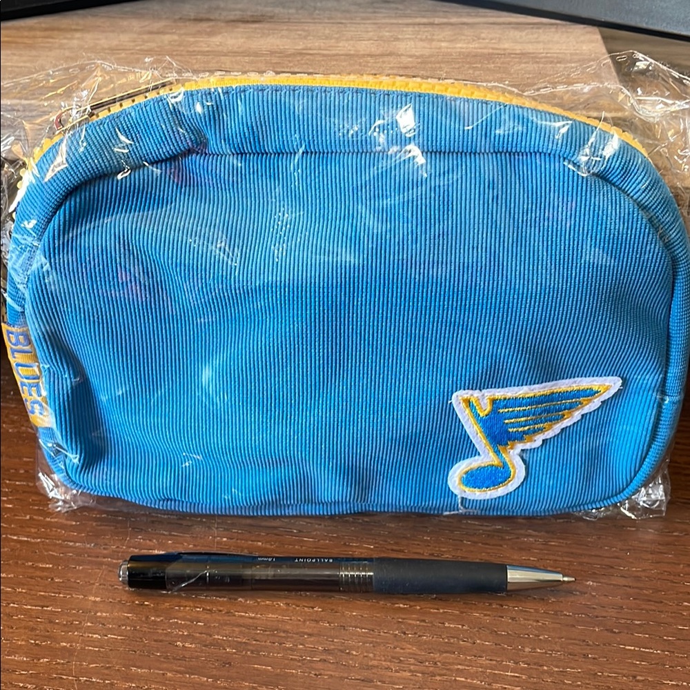 St Louis Blues Pouch with Logo, still in packaging